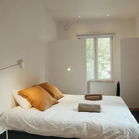 Champagne, Parc De La Boverie By Welchome * Lutych